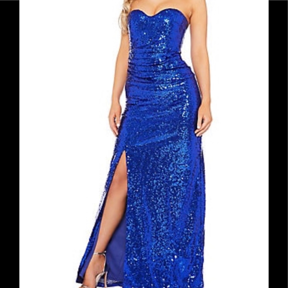 NWT Quiz beautiful all sequined blue gown.